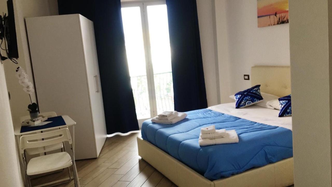 Holiday Garibaldi Bed & Breakfast Napoli